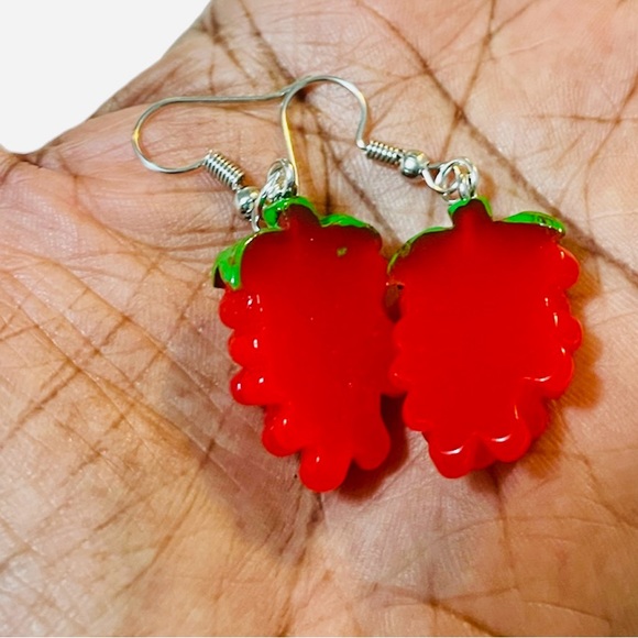 Cute Red Grape Dangle Earrings - Picture 4 of 6
